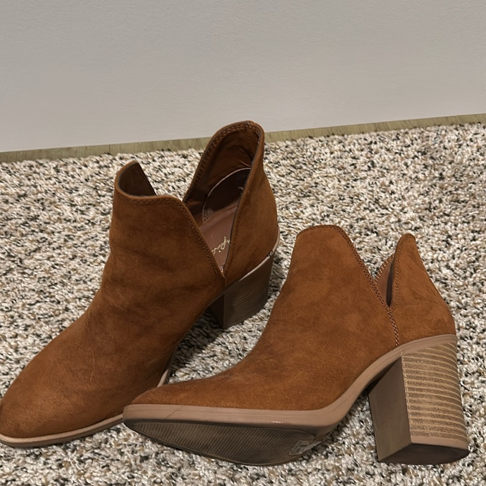 Boots - Picture 2 of 2